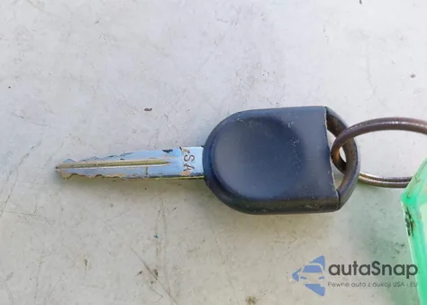 2005 Ford F-150 Stx/Xl/Xlt from USA, damaged, VIN 1FTRF12215NB00077